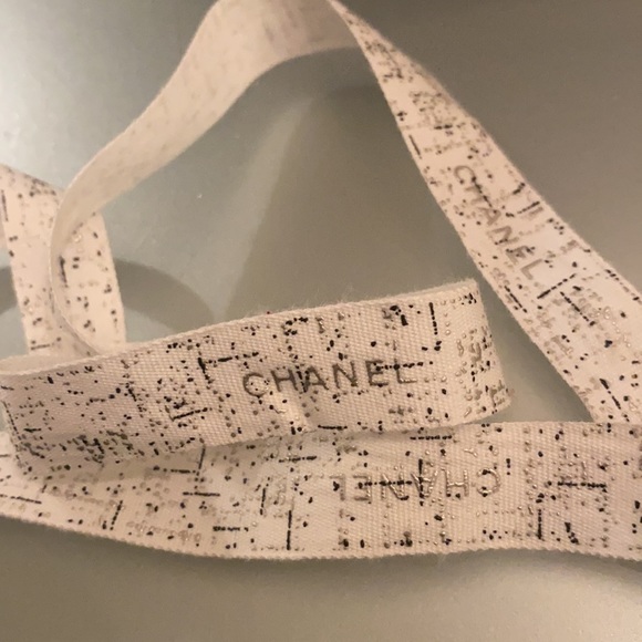 CHANEL 💯%auth- 6ft of logo ribbon in tweet print - Picture 5 of 8